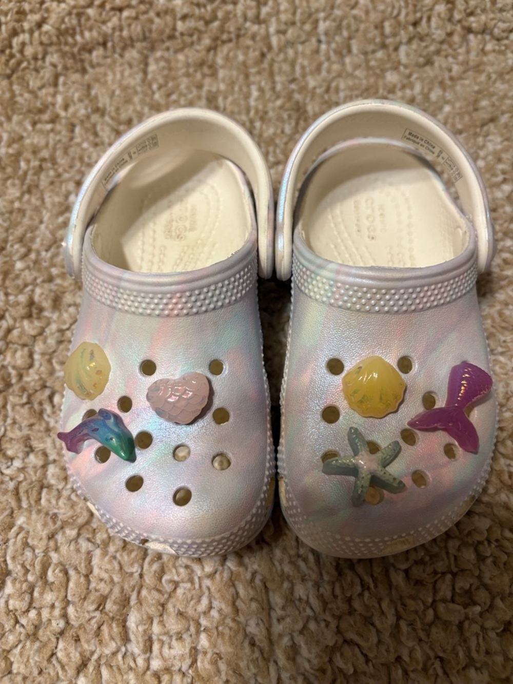 CROCS Iridescent Mermaid Jibbitz Sandals - White with Pastel Accents Sz 8c